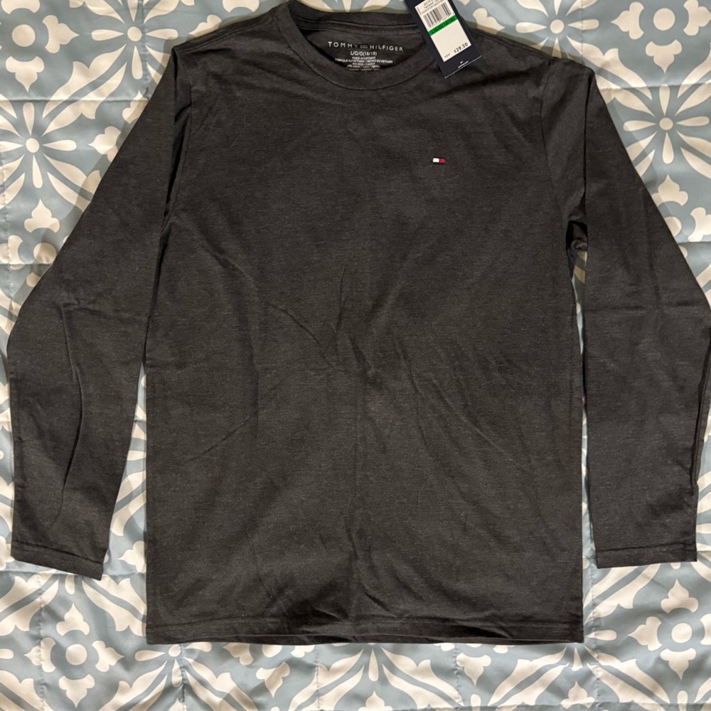 Tommy Hilfiger Gray Long Sleeve Tee Casual